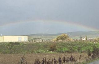 Moymul ovasında gözlenen gökkuşağı büyüledi