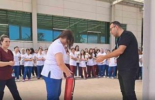 Nazilli Devlet Hastanesi’nde stajyer öğrencilere...