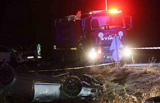 Nevşehir’de otomobil tarlaya uçtu: 2 ölü, 1...