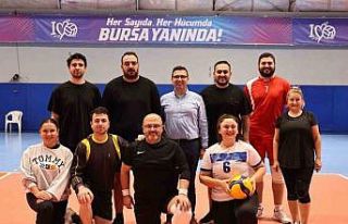 Nilüfer Belediyesi çalışanları filede ter döktü