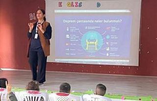 Öğrenciler afetler ve 112 Acil Çağrı Merkezi...