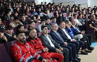 Öğrencilere afet bilinci eğitimi