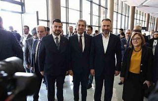 Okandan, Gaziantep’te düzenlenen Yerel Yönetimler...