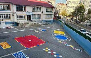 Okul bahçeleri güzelleşiyor