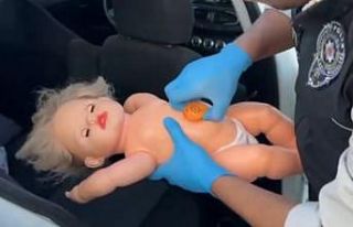 Oyuncak bebekten uyuşturucu çıktı