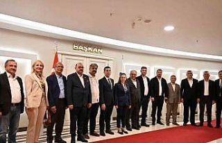 Özdemir: "Muhtarlarımız yerel yönetimin en...