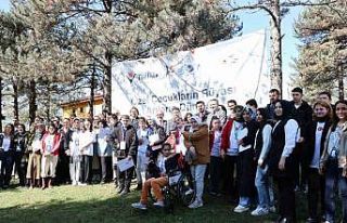 "Özel çocukların rüyası arıların dünyası"...