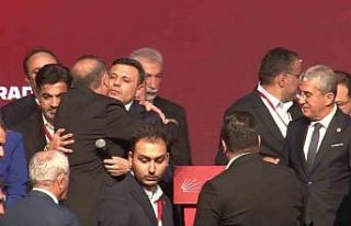 Özgür Çelik oy çokluğu ile yeniden CHP İstanbul...