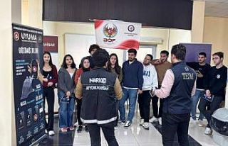 Polis öğrencileri terör ve narkotik suçlara karşı...