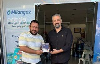 Salihli’de Galatasaray taraftarlarından eğitime...