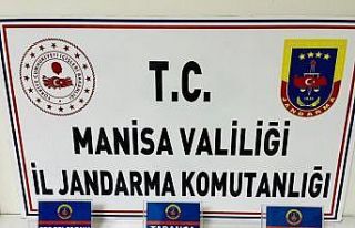 Salihli’de şüpheliden ruhsatsız tabanca ve mermi...