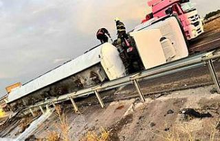 Şanlıurfa’da mazot yüklü tanker otomobile çarptı:...
