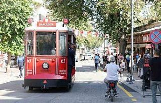 Şanlıurfa’da nostaljik tramvay hizmete girdi