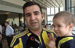 Sarı lacivertli balonlar kanseri yenen Fenerbahçeli...