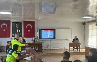 Sarıgöl’de okul servislerine yönelik toplantı