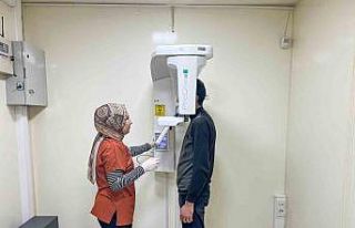 Sarıgöllüler artık diş röntgeni için ilçe...