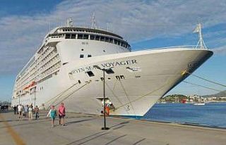 Seven Seas Voyager, Bodrum’a geldi