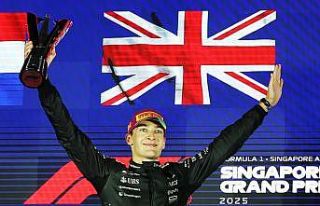 Singapur’da kazanan George Russell