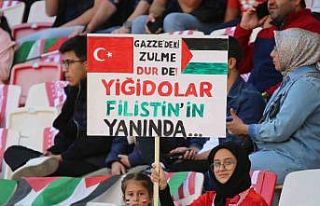 Sivas Stadyumu Gazze için doldu