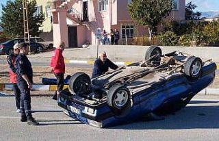 Sivas’ta devrilen araçta yaralanan olmadı