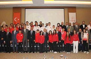 Sivas’ta "Zirvedeki Yiğidolar" ödüllerini...