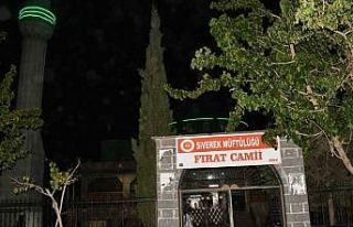 Siverek’te cami bahçesinde gömülü bulunan bebeğin...