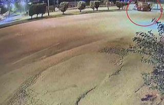 Su tankerine çarpan kamyonetin sürücüsünün öldüğü...