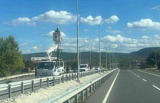 Tavşanlı çevre yolunda aydınlatma çalışmaları...