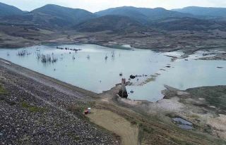 Tekirdağ’da Naip Barajı ölü hacme indi, sular...