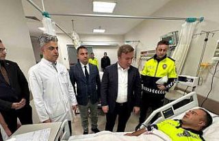 Tercan’da takla atan ekip aracındaki 3 polis memuru...