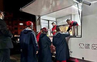 Türk Kızılay Sındırgı depremi sonrası harekete...