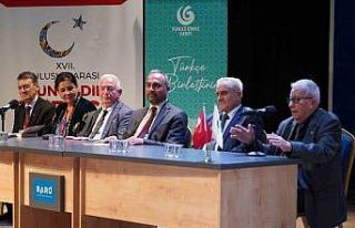 Türkçe geçmişten geleceğe farklı boyutlarıyla...