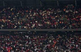 Türkiye - Gürcistan maçını 27 bin 974 seyirci...