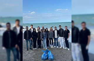 Üniversite öğrencilerinden çevre temizliği etkinliği