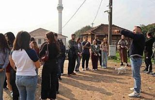 Üniversite öğrencilerine şehir turu düzenlendi