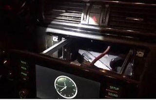 Uyuşturucuları otomobiline özel düzenekle zulalamış