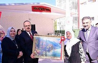 Vali Canbolat, yaşlı çınarlarla kahvaltıda buluştu