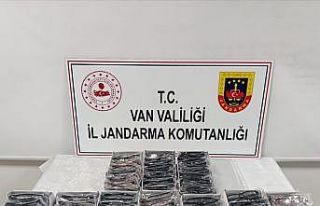 Van’da 150 bin lira değerinde kaçak 250 adet gözlük...