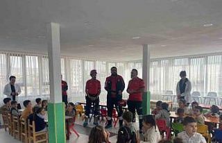 Van’da minik öğrencilere afet bilinci aşılandı