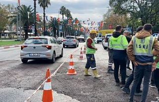 Vatan Caddesi’nde çöken yol toprakla doldurularak...