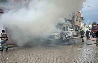 Vezirköprü’de minibüs yangını