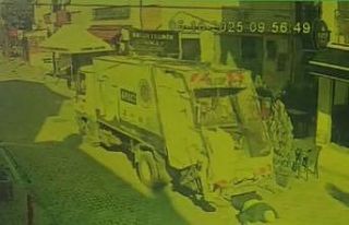 Yaşlı adamın kamyonun altında kalarak öldüğü...