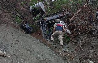 Yaylada uçuruma yuvarlanan kepçenin operatörü...