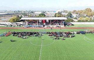 Yenişehir stadyumunda cumhuriyet coşkusu