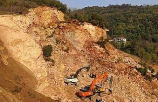 75 yaşındaki işçi 6 gündür enkaz altında