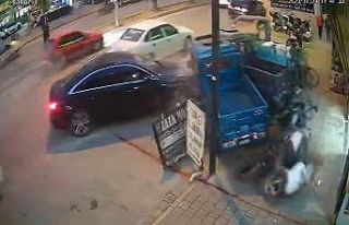 Adana’da kaza anı hem güvenlik kamerasına hem...