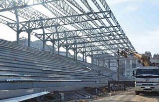 Adnan Menderes Stadı’nda çalışmalar sürüyor