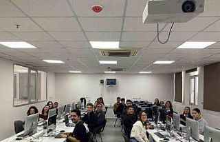 ADÜ’de bilgisayar labaratuvarı yenilendi