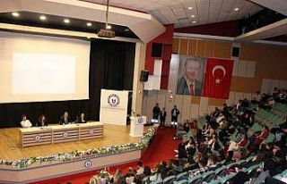 ADÜ’de "Öğretmenlik Yolunda: Deneyimden...