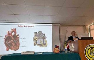 ADÜ’lü akademisyen Aydın Lisesi’nde öğrencilerle...